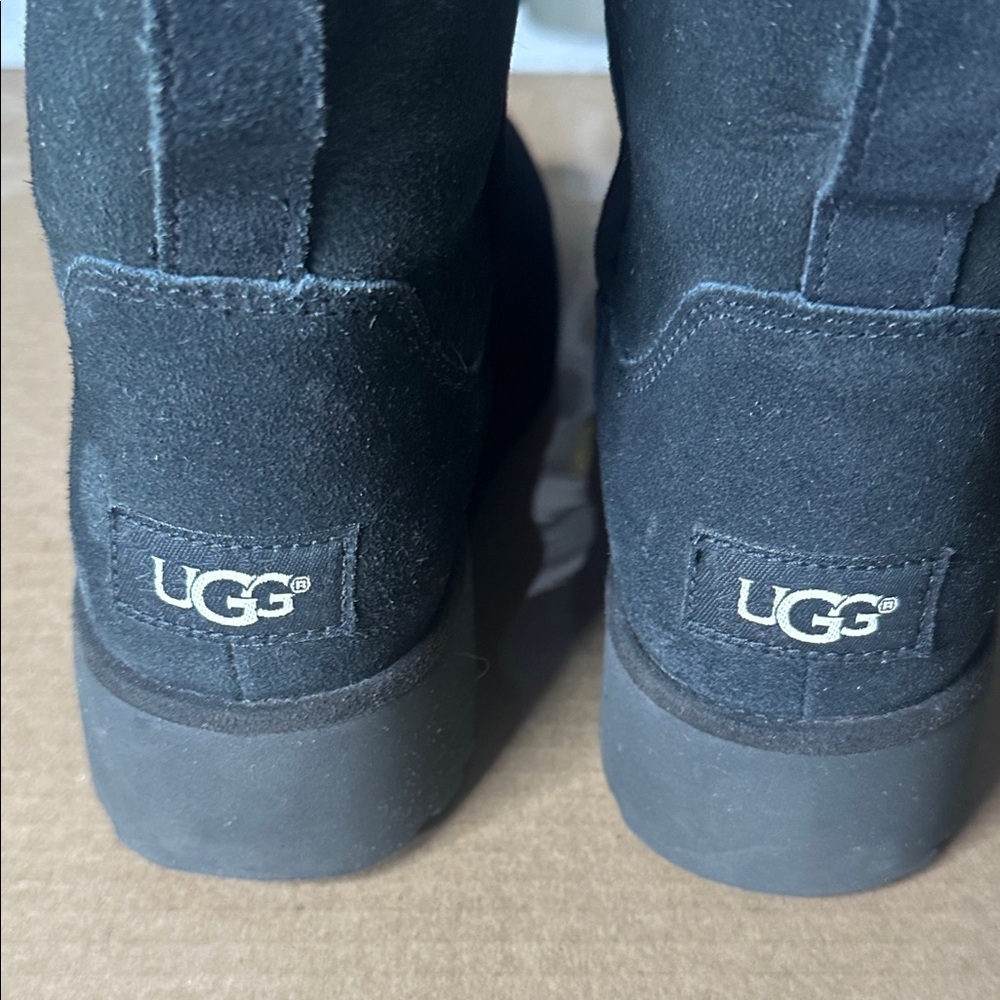 UGG Kristine Boot size 6.5 - Picture 6 of 11